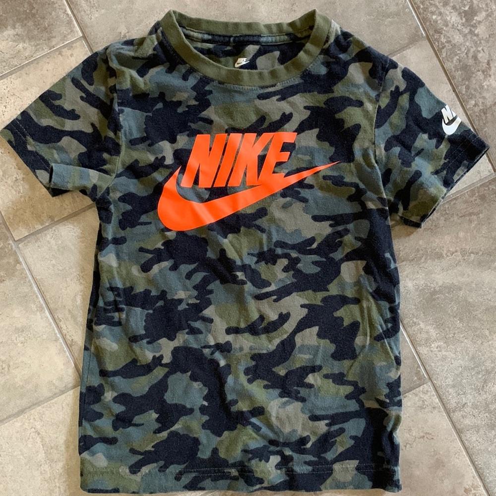 Nike camouflage little boys teeshirt
